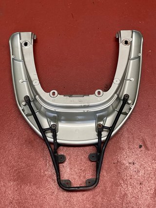 Asidero y Soporte Maleta Suzuki Burgman 250 2006