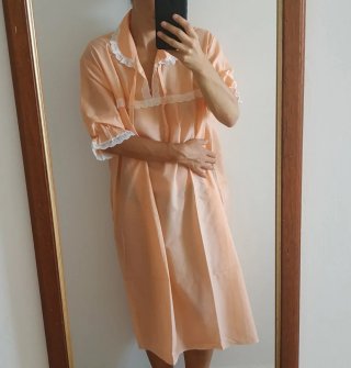 Camicia da notte albicocca con pizzo