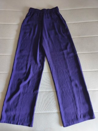 Pantalón ancho morado