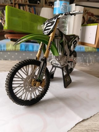 Maqueta Moto Kawasaki Ryan Villopoto #2