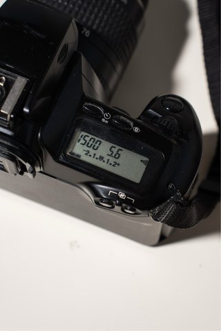Camara analógica Canon, funciona pero LEER