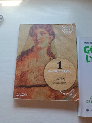 Libro de 1 bachillerato francés y latín