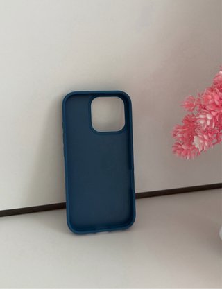 Funda iPhone 16 Pro Guess Logo, con envío