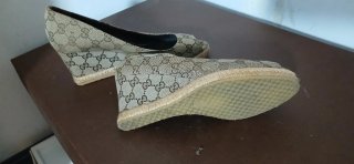 Cuñas Gucci Beige y Marrón