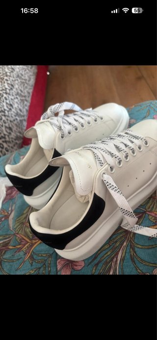Scarpe Alexander McQueen bianche e nere