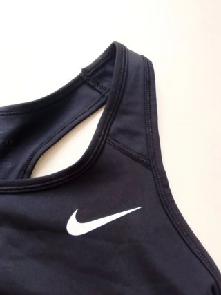 Sujetador deportivo Nike negro