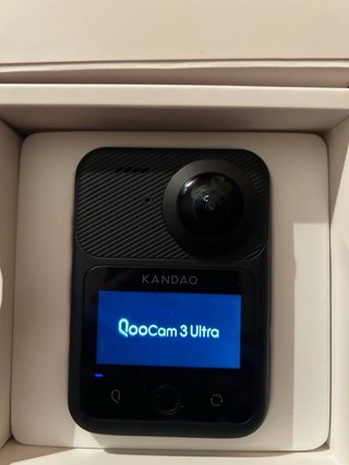 Cámara 360 Kandao Qoocam 3 Ultra 8K Lente picada
