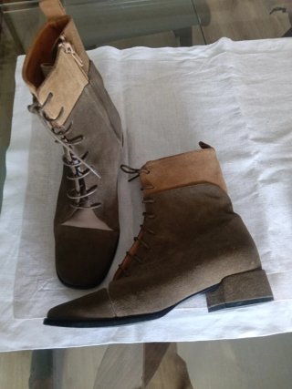 Botines estilo corsario Naguisa Talla 37