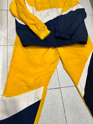 Chándal Nike Big Swoosh Amarillo/Azul Marino