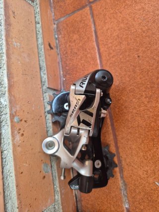 Sram Rival 1 11v monoplato.