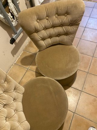 Par de sillones de gamuza beige pana