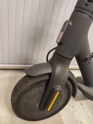 Xiaomi Mi Scooter Eléctrica Essential