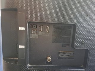 Televisor Samsung 24" UE24H4003AW