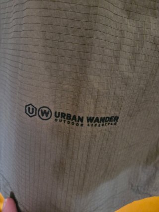 Cortavientos URBAN WANDER COLOR CAFE