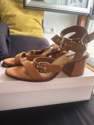 Sandalias Stradivarius Marrones Talla 37