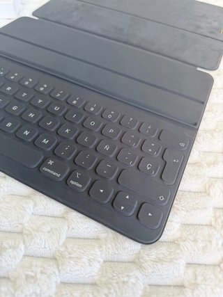 Teclado Apple Smart Keyboard Folio iPad Pro 12.9