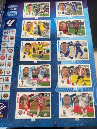 Colección Cromos Liga ESTE 24/25