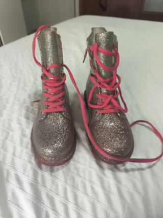 Botas PVC niña purpurina. Importadas