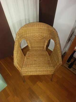 Sillón de mimbre