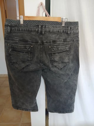 Pantalón vaquero capri gris hombre
