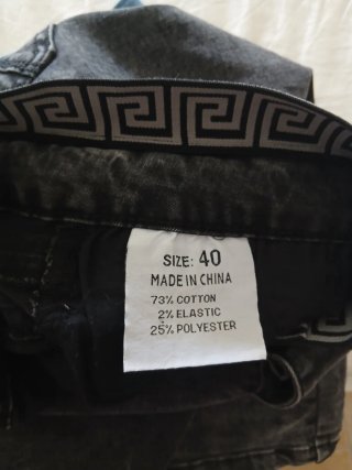 Pantalón vaquero capri gris hombre
