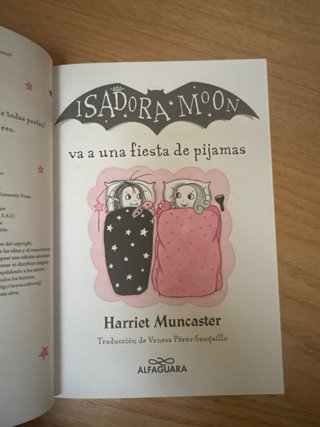 Isadora Moon va a una fiesta de pijamas / Isado...