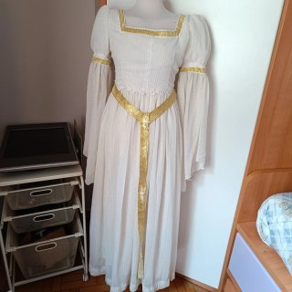 Vestido Medieval Blanco y Dorado