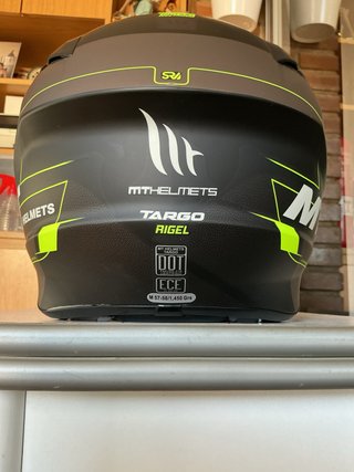 CASCO de MOTO MT HELMETS .