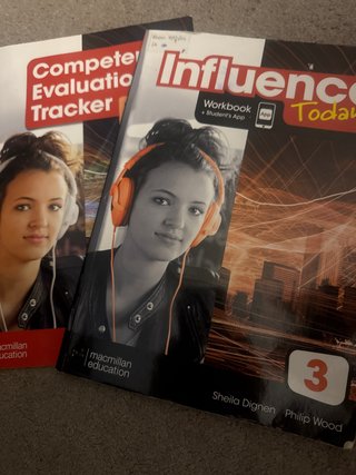 INFLUENCE TODAY 3 Student's book: libro de text...