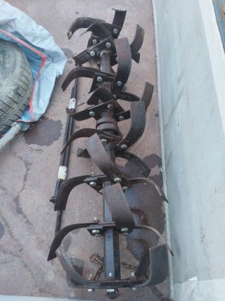 Motocultor Movicam Honda 5.5 + 2 aperos