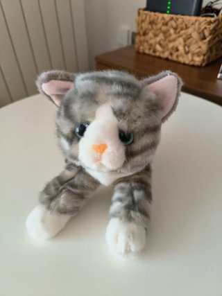 Peluche Gato Gris Rayas Ojos Azules