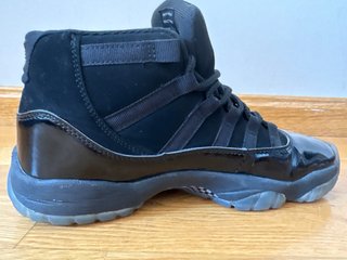 Jordan 11 Negras