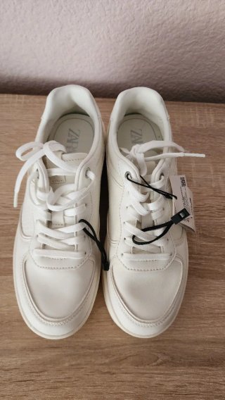 Zapatillas Zara Blancas