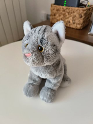 Peluche gato gris rayas