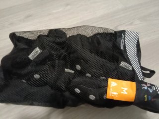 Casco y protecciones patinaje Talla M