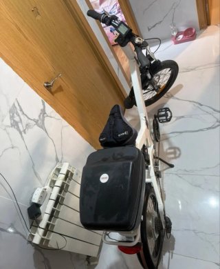 Bicicleta Eléctrica Blanca