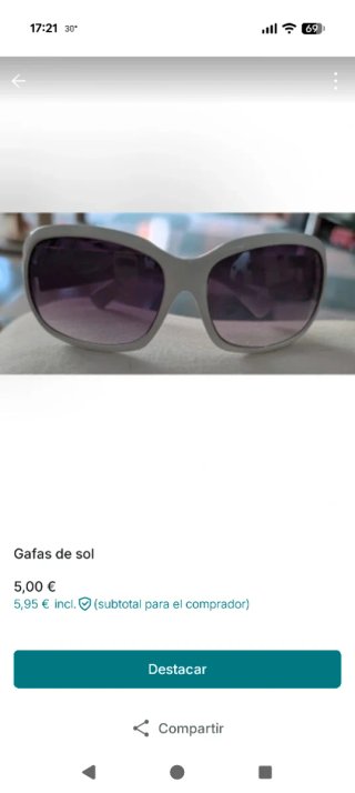 Gafas de sol moradas y blancas