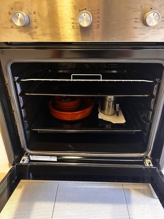 Vitrocerámica y horno Beko.