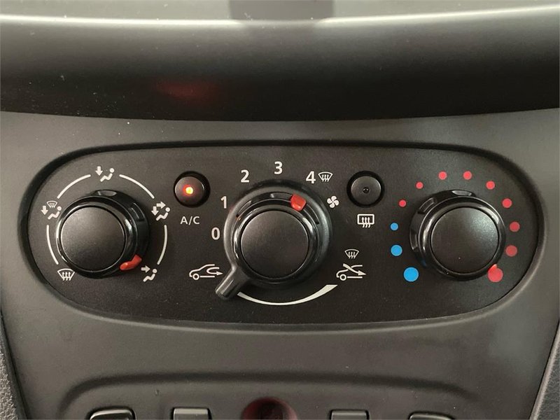 Dacia Sandero 1.5 dCi Ambiance 2016, foto 18