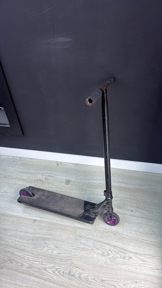 Scooter Ethic negro