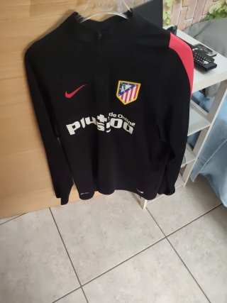 Sudadera Nike Negra y Roja