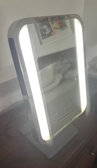 Espejo de maquillaje BB con luz