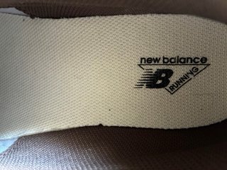 New Balance 9060 Marrón