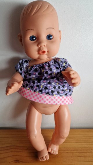 Muñeca bebé niña