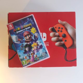 Nintendo Switch V2 Azul/Naranja