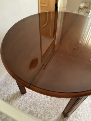 Mesa redonda extensible de madera maciza, 399 €