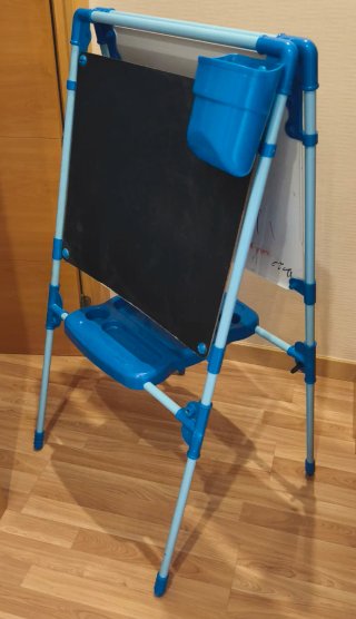 Pizarra infantil de doble cara