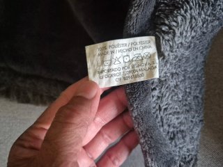 Manta de forro polar gris