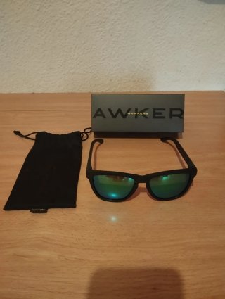 Gafas de sol Hawkers polarizadas negras y verdes