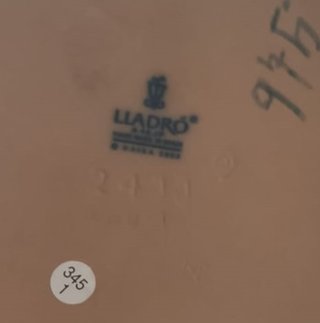 Figura Lladro Mujer con Laúd